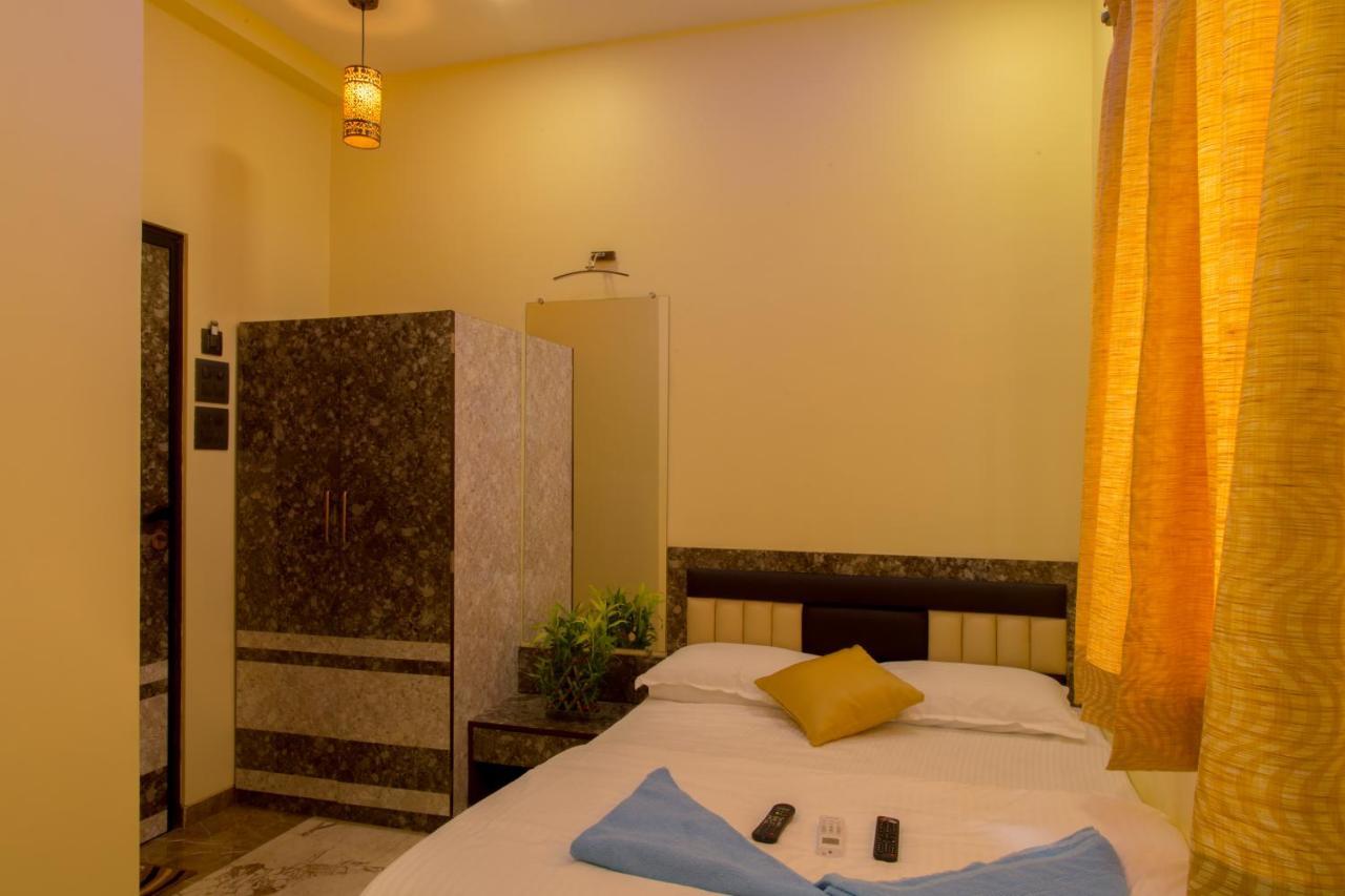 Hotel Tourister Βομβάη Εξωτερικό φωτογραφία